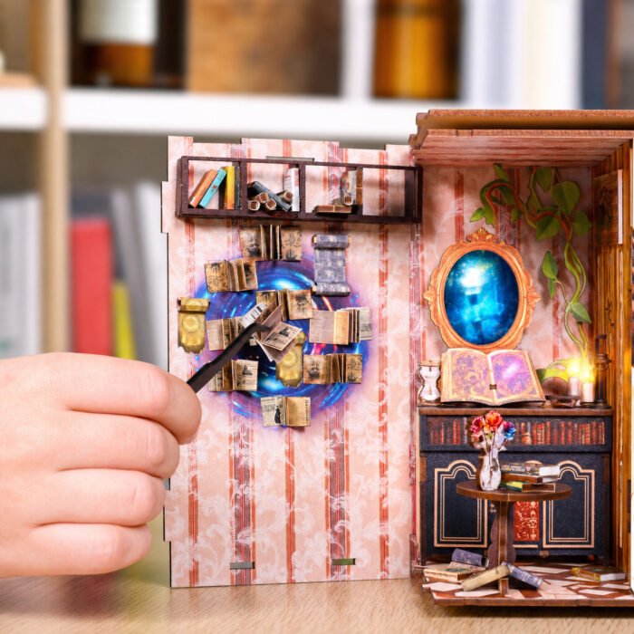 Magic Chamber Book Nook - Image 3