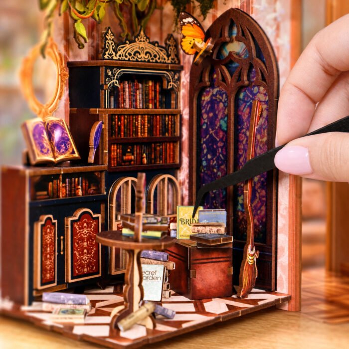 Magic Chamber Book Nook - Image 4